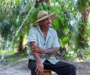 Farmer, Mr. José de Matos, from the Family Farming Program of Grupo BBF giving his testimony