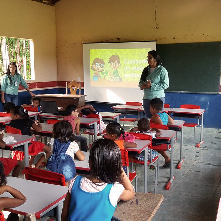 image of children being educated at the family farming school one of the many social actions of the grupo BBF