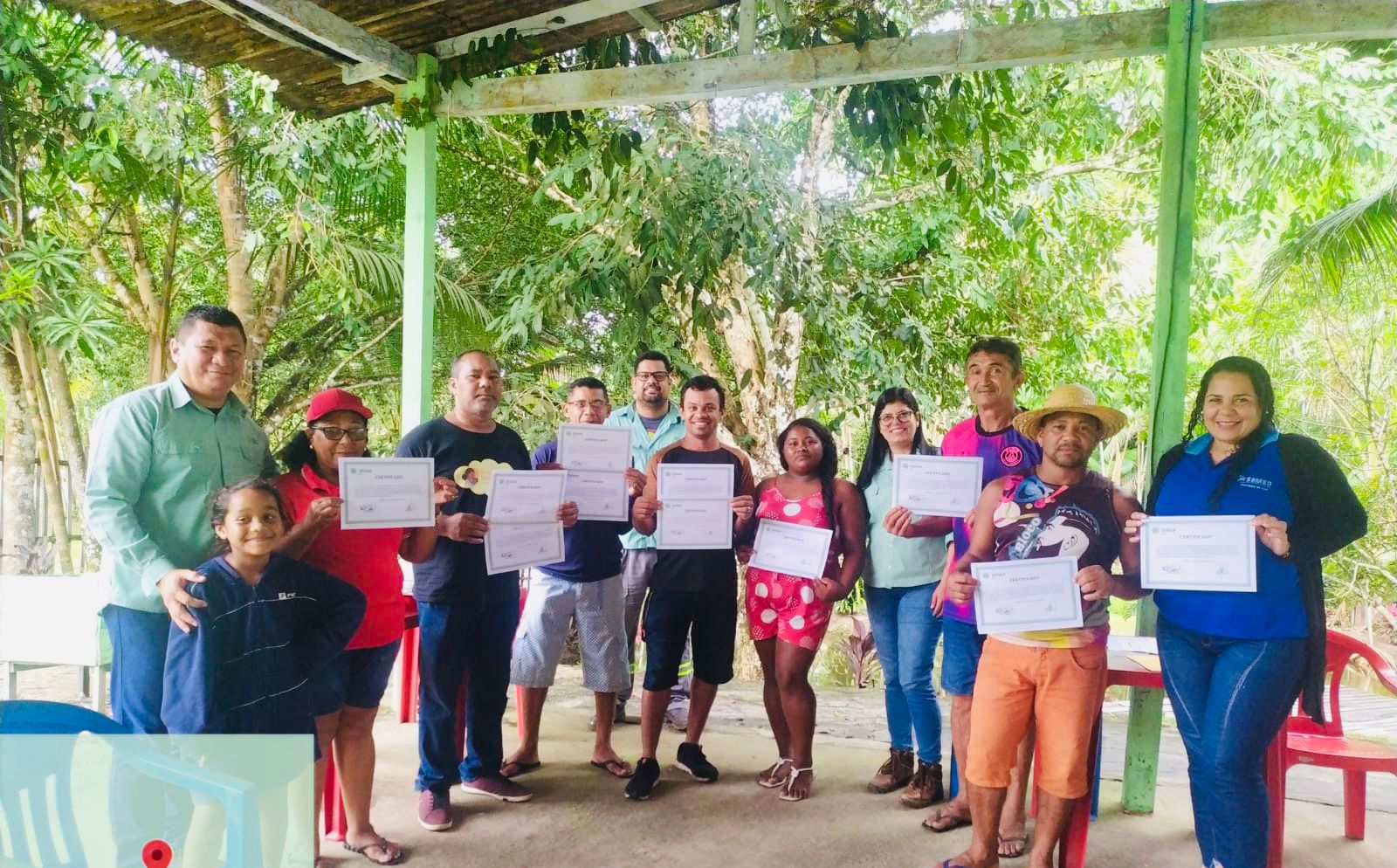 Training in the Cravo Community - Fish farming course