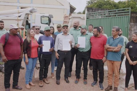 Delivery of building materials in Bucaia